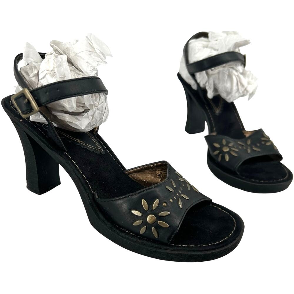 VTG y2k Women's Black Gold Floral Studded MUDD Sailing Platform Block Heels 7.5M
